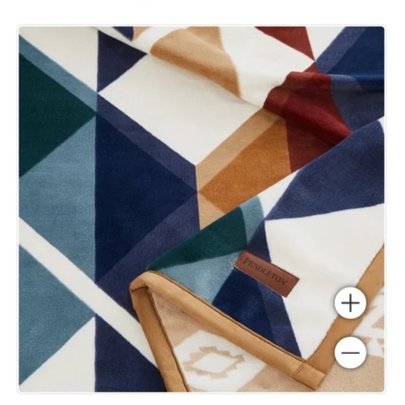 Pendleton Reversible Plush Throw 50 x70 - Picture 3 of 6